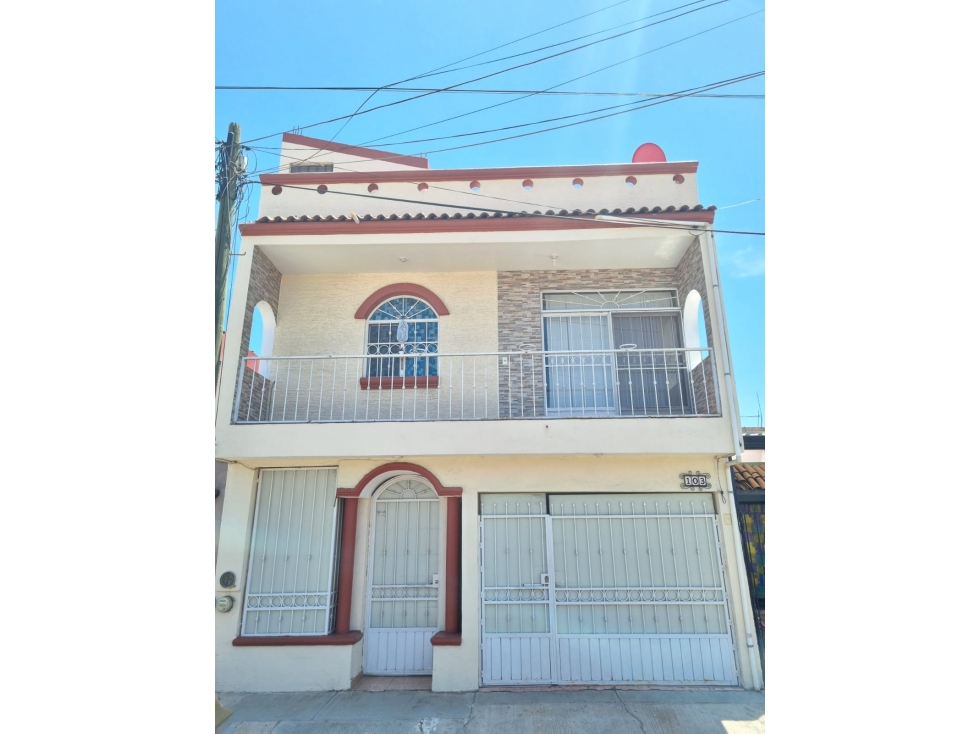 CASA EN VENTA EN EX-HACIENDA EL REFUGIO EN ZAMORA, MICHOACAN