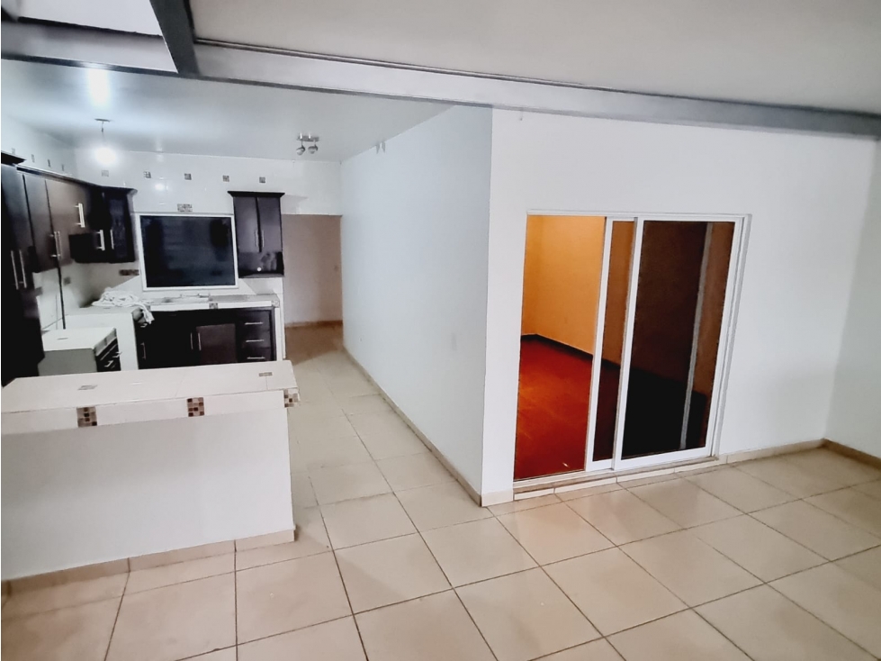 CASA EN VENTA EN VALENCIA, ZAMORA, MICHOACÁN — foto 4