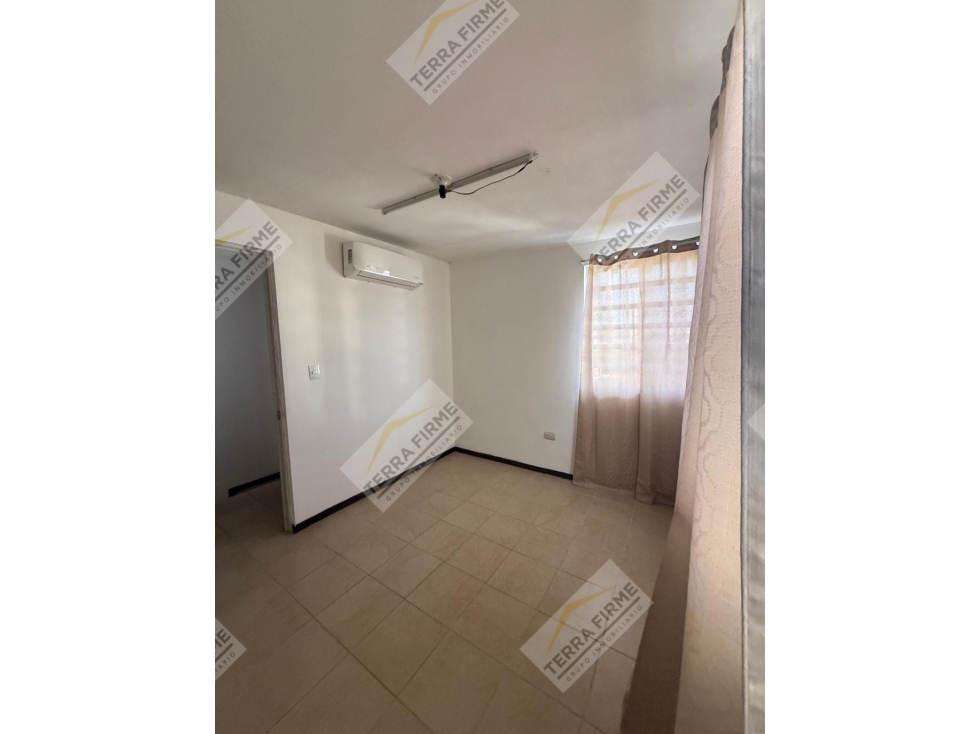SE VENDE CASA JARACHINA SUR - 1