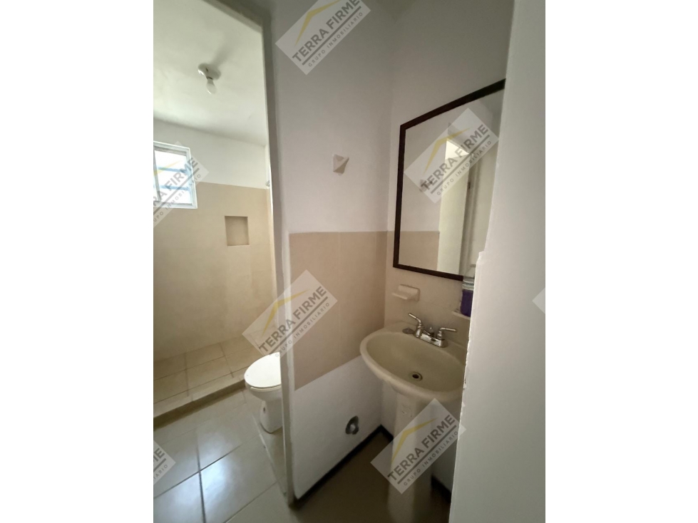 SE VENDE CASA JARACHINA SUR - 2