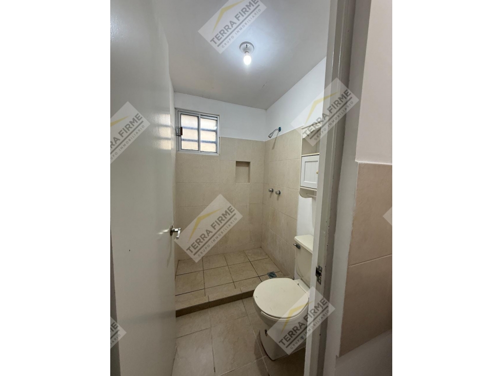 SE VENDE CASA JARACHINA SUR - 3