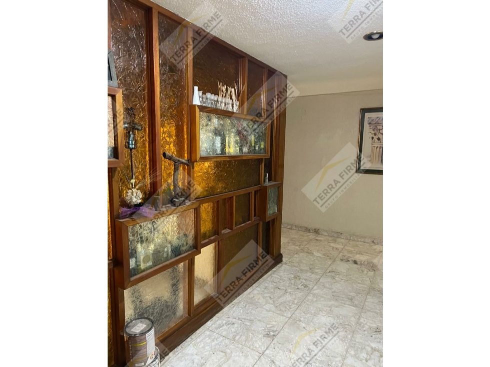 SE VENDE CASA LOS LEONES - 3