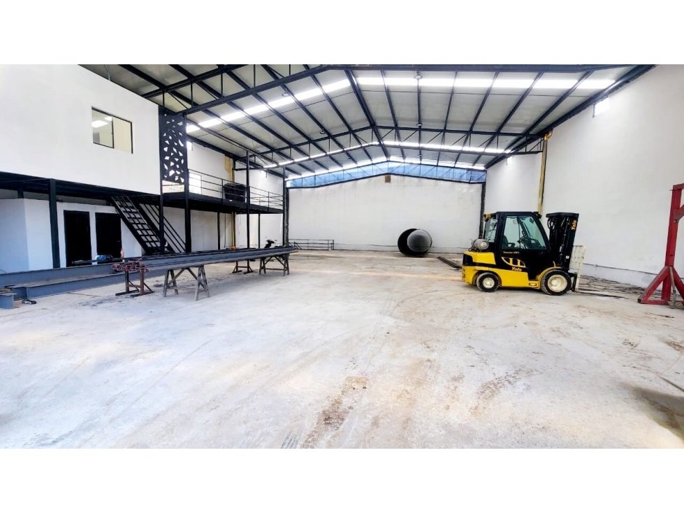 BODEGA EN VENTA EN LA ROMELIA-EL POLLO DOSQUEBRADAS - 2