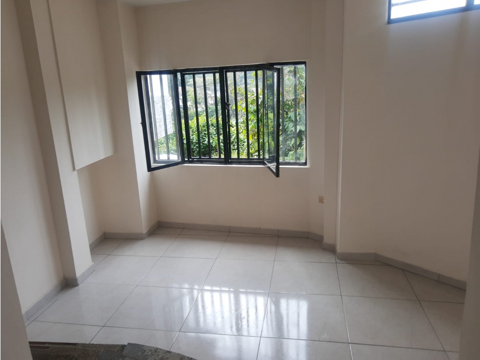 CASA 3 NIVELES-SECTOR PROVIDENCIA — foto 5