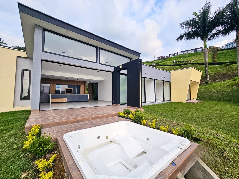 Casa campestre de lujo en condominio, vía a Santa Rosa de Cabal - 3