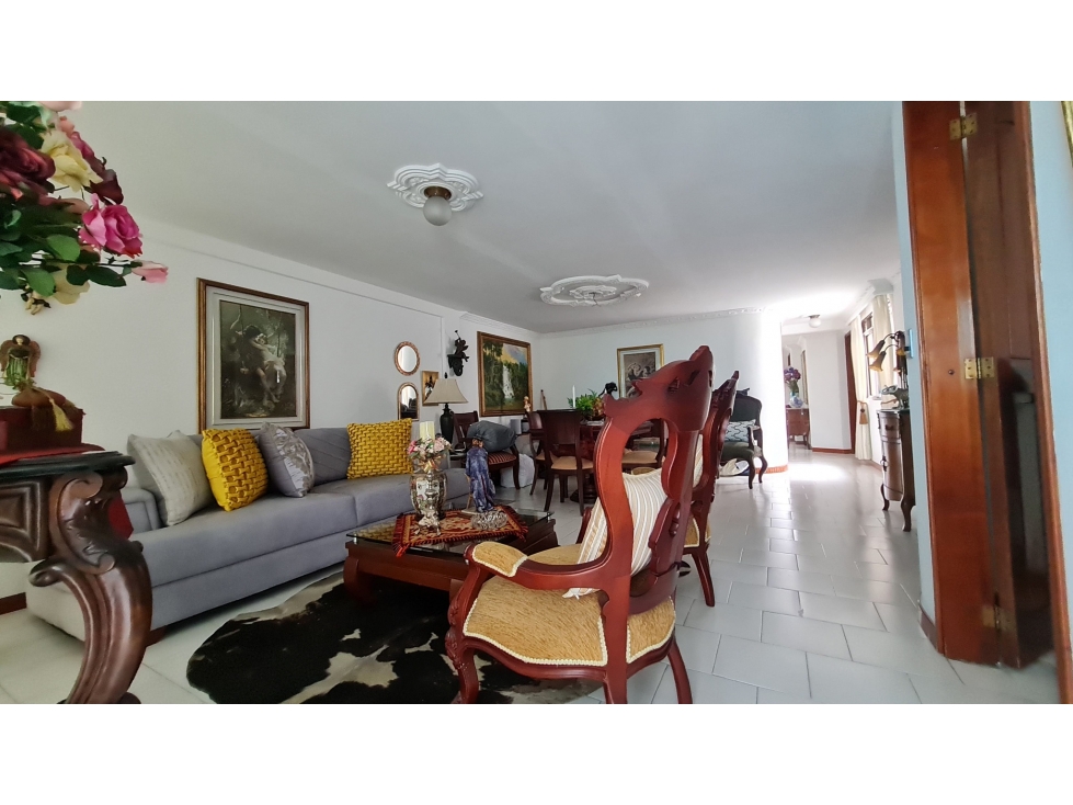 EN VENTA AMPLIO APARTAMENTO EN EL CENTRO DE PEREIRA. - 1