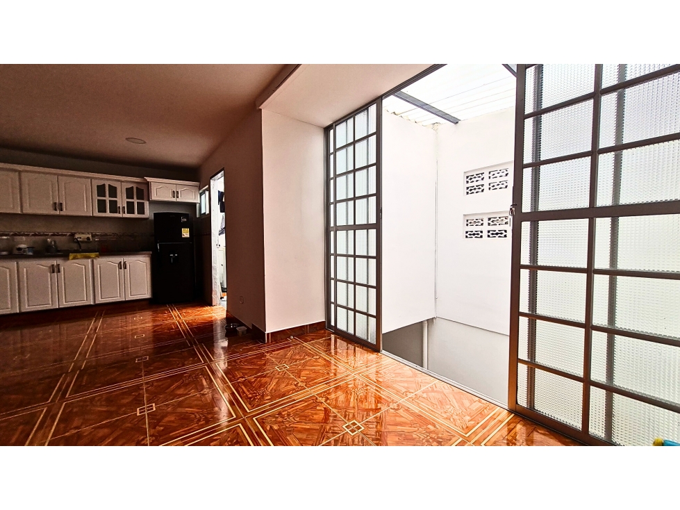 CASA DE 3 PISOS INDEPENDIENTES EN VENTA/CENTRO DE PEREIRA