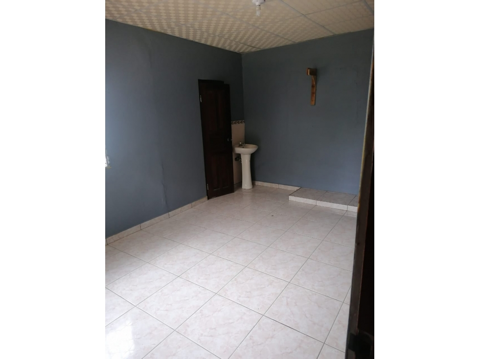 Casa en Alquiler - 4