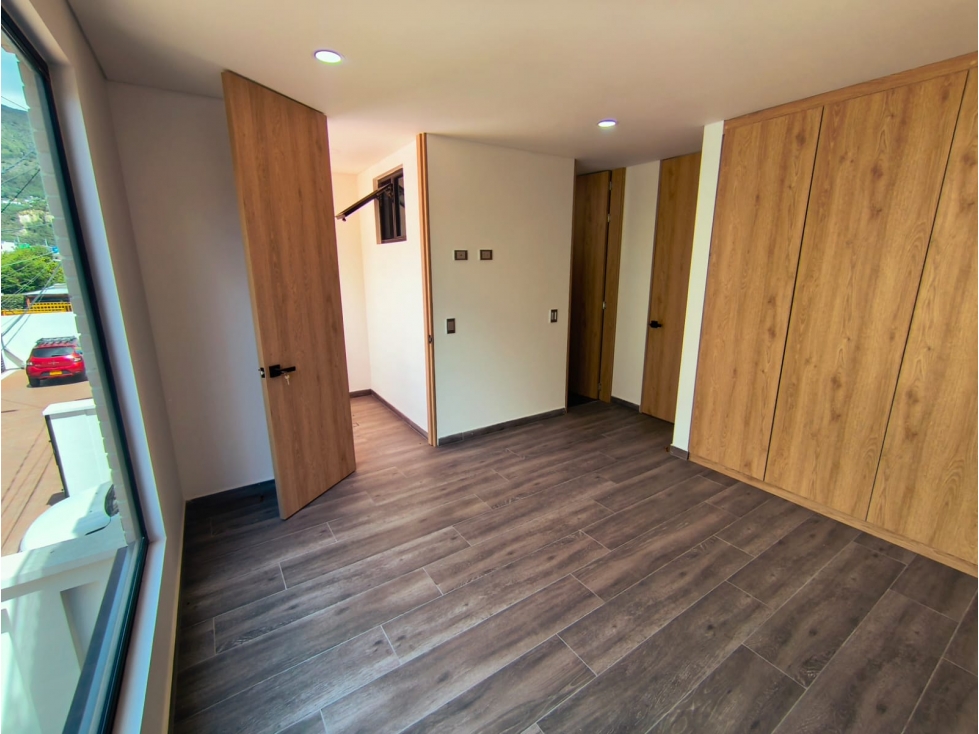 CASA URBANA EN CONJUNTO CERRADO — foto 4