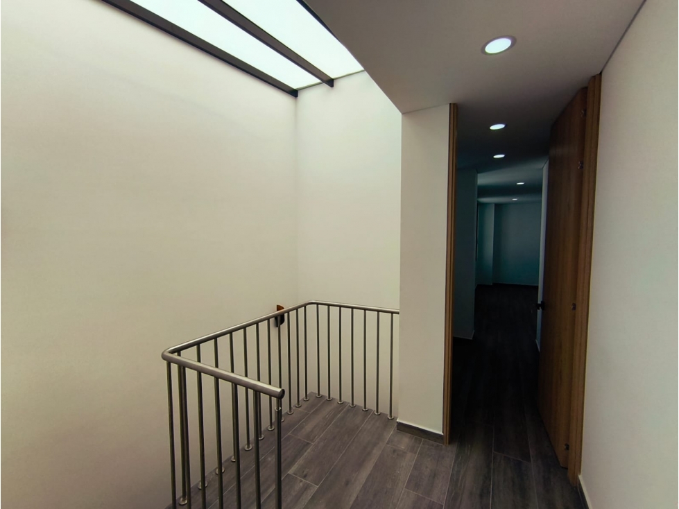 CASA URBANA EN CONJUNTO CERRADO — foto 5