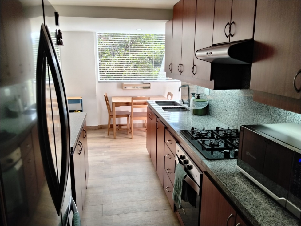 Venta de apartamento duplex en los balsos — foto 2
