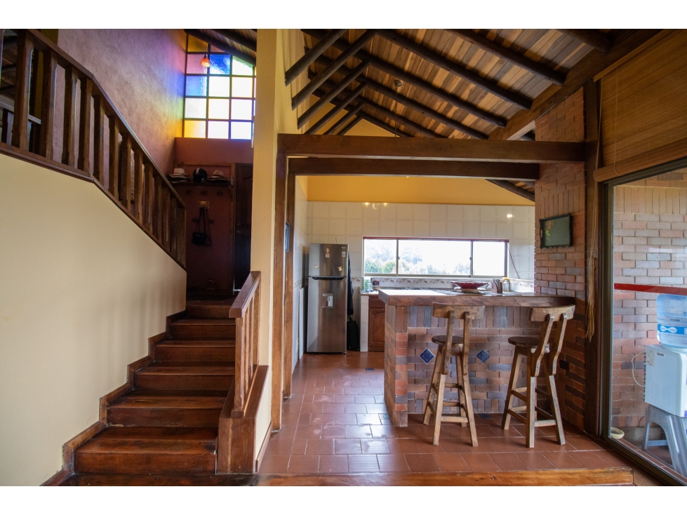 Finca con dos casas y pesebreras para venta en Guasca - 4