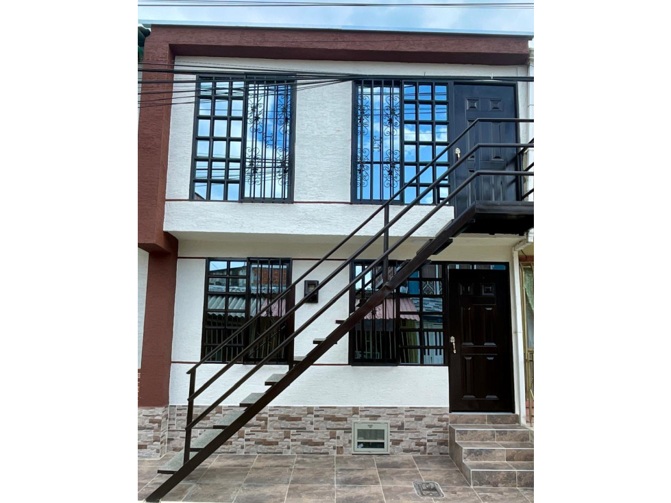 CASA BIFAMILIAR PARA LA VENTA EN EL SUR DE ARMENIA QUINDÍO COLOMBIA