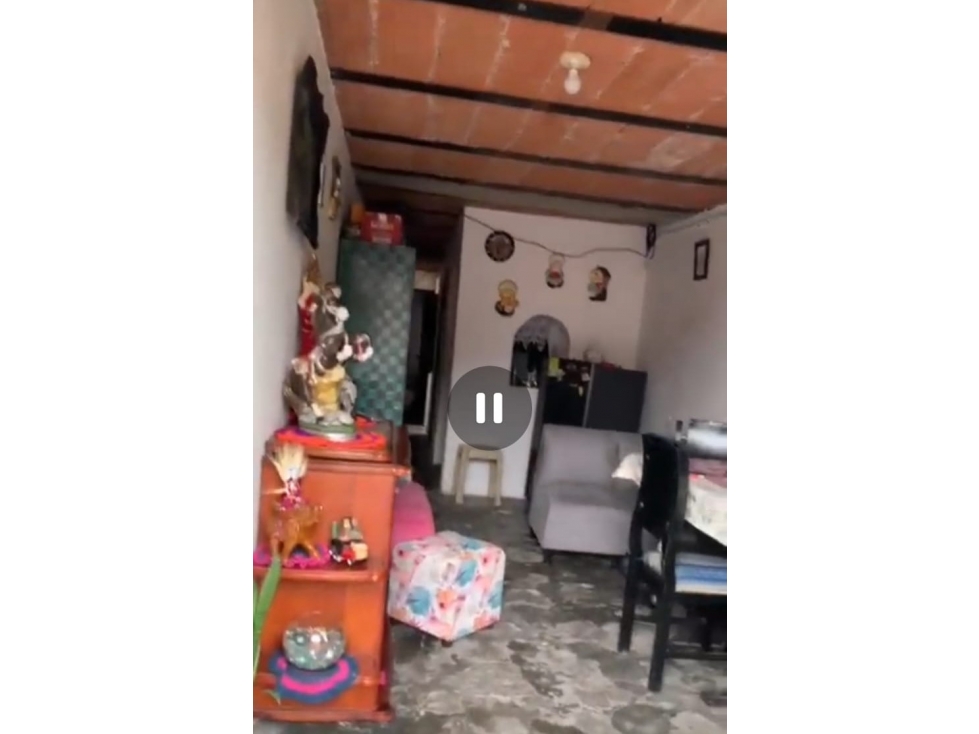 SE VENDE CASA AL OCCIDENTE DE ARMENIA QUINDIO