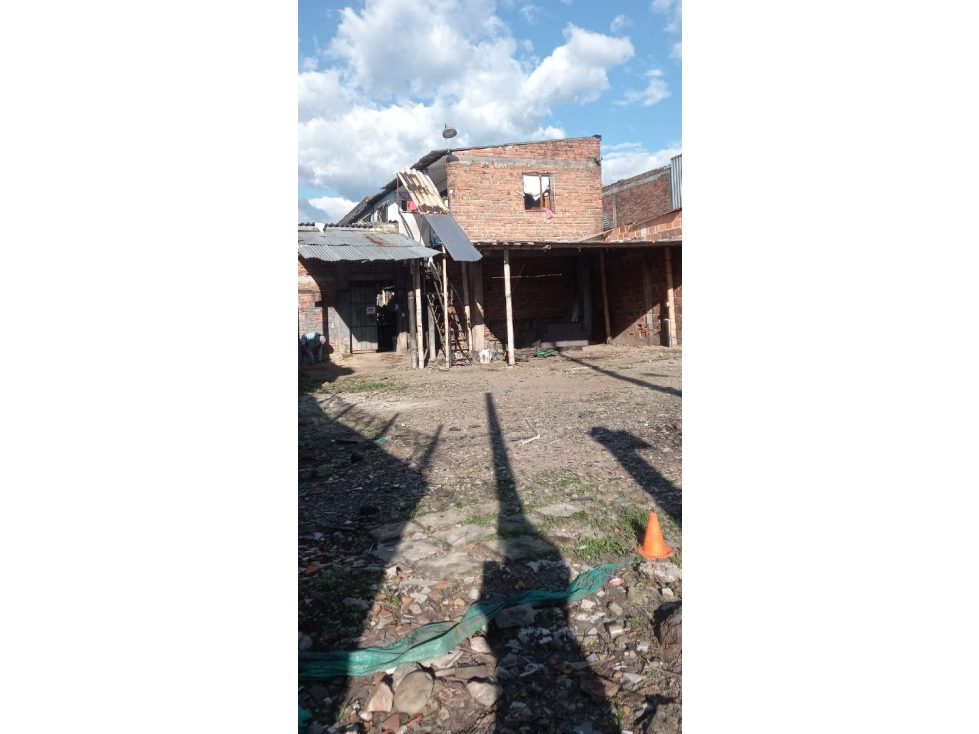 LOTE EN VENTA AL SUR DE ARMENIA QUINDIO, COLOMBIA - 2