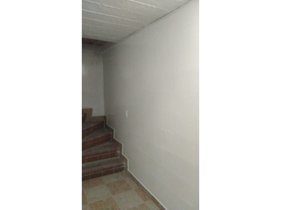 CASA BIFAMILIAR EN VENTA AL SUR DE ARMENIA QUINDIO, COLOMBIA — foto 2