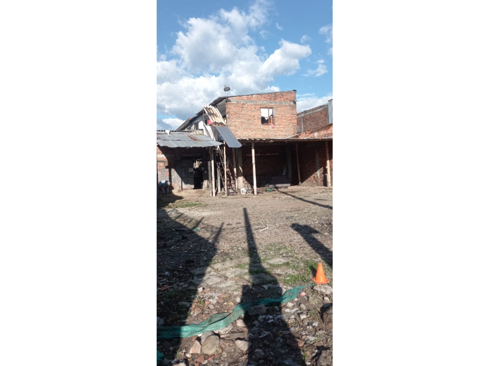 SE VENDE LOTE AL SUR DE ARMENIA QUINDIO, COLOMBIA - 1