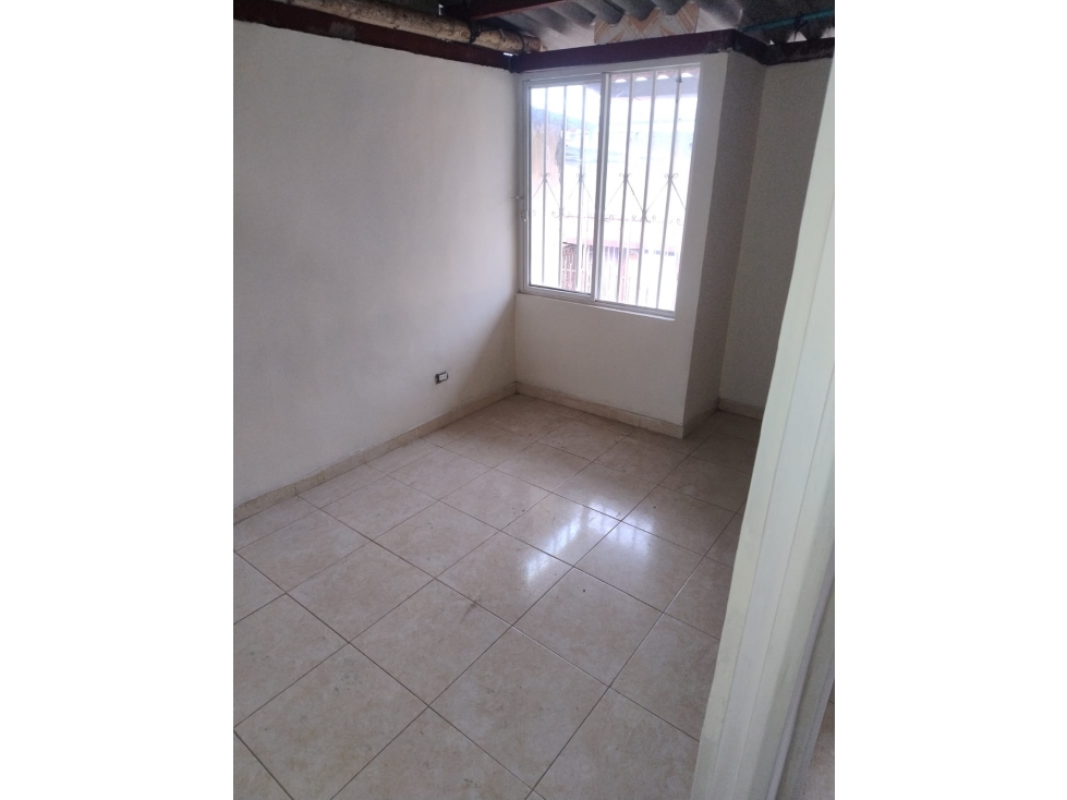 SE VENDE CASA EN EL SUR DE ARMENIA, QUINDIO-COLOMBIA CEL. 320 7746921