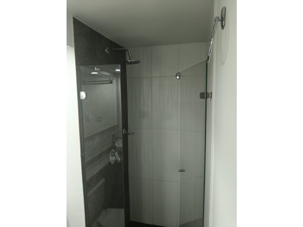 HERMOSO Y LUJOSOS APARTAMENTO AL NORTE DE ARMENIA — foto 2
