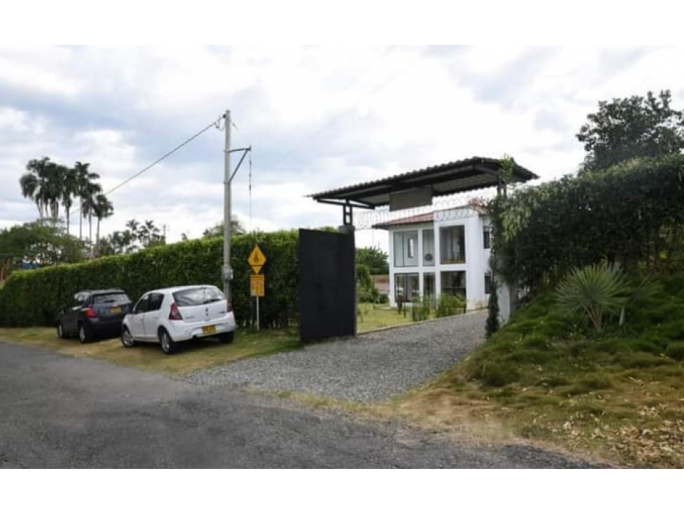 VENTA CASA CAMPESTRE ARMENIA Q. COLOMBIA 3156194358 3207746921