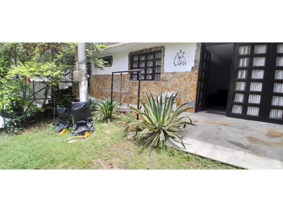 VENDE CHALET AL SUR DEL QUINDIO 3207746921