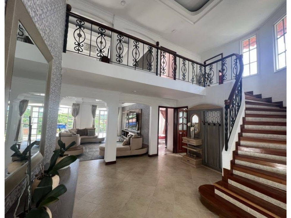 VENTA CASA CAMPESTRE VÍA TEBAIDA QUINDIO COLOMBIA 3156194358
