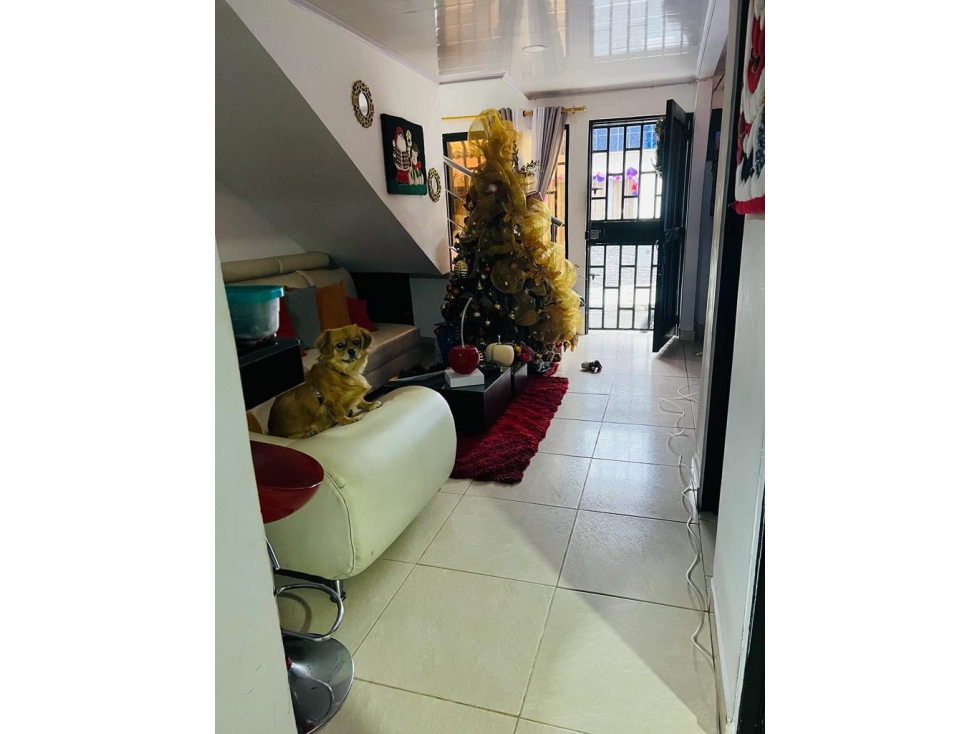 SE VENDE CASA DE DOS PLANTAS AL SUR DE ARMENIA QUINDIO — foto 3