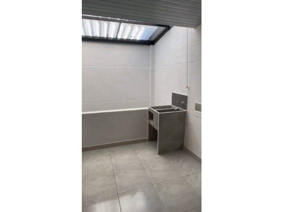 CASA BIFAMILIAR EN VENTA EN LA CIUDAD DE ARMENIA QUINDIO, COLOMBIA — foto 2