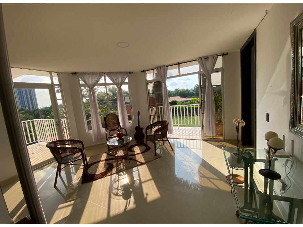 CASA CAMPESTRE EN VENTA AL NORTE DE ARMENIA