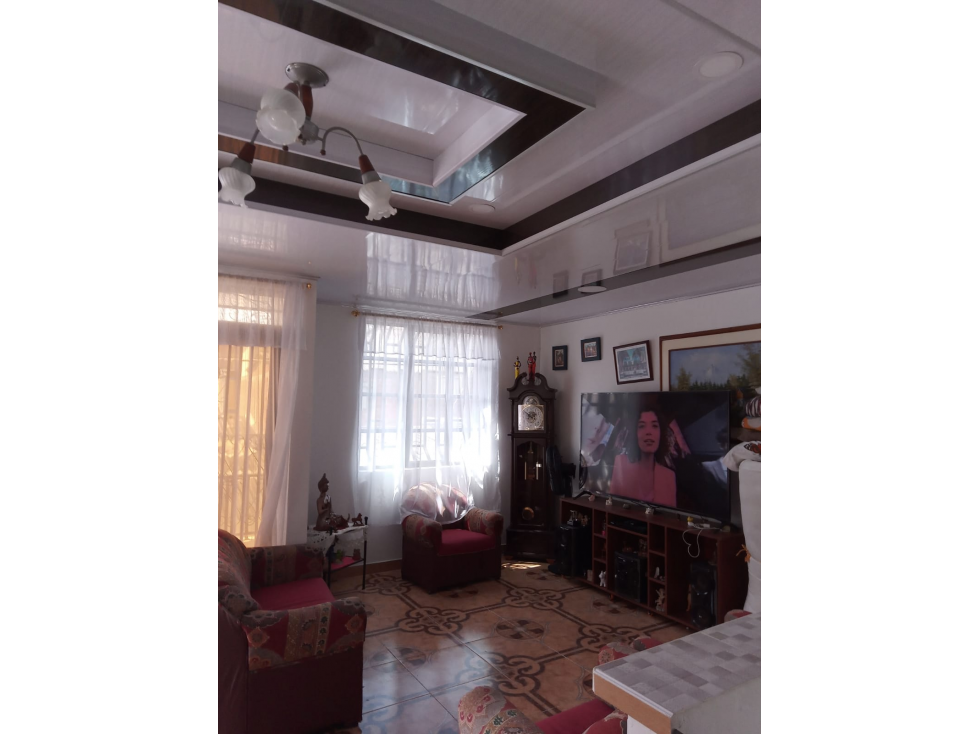 SE VENDE CASA BIFAMILIAR EN MONTENEGRO QUINDIO - 2