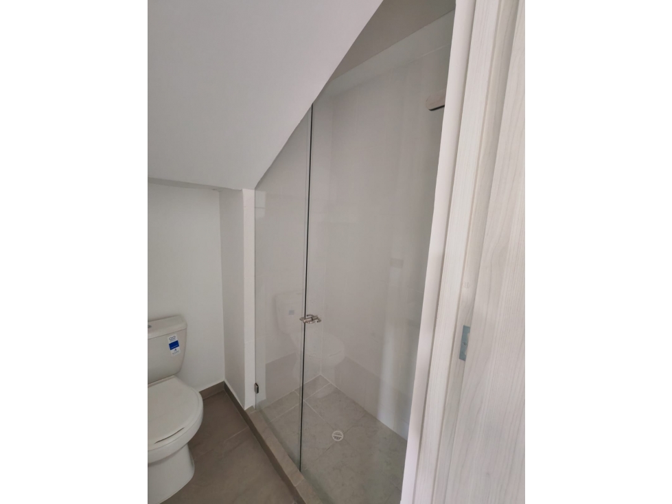 VENTA CASA AL NORTE ARMENIA QUINDIO COLOMBIA-3207746921 — foto 3