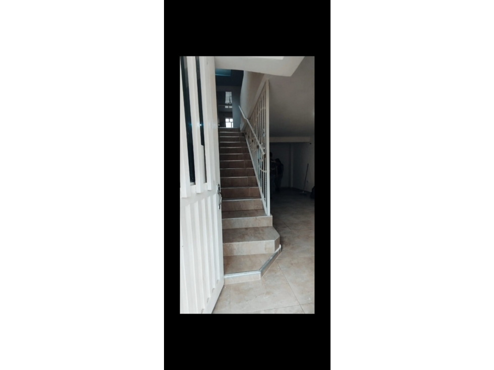 SE VENDE CASA DE DOS PLANTAS UBICADA EN PEREIRA RISARALDA — foto 3