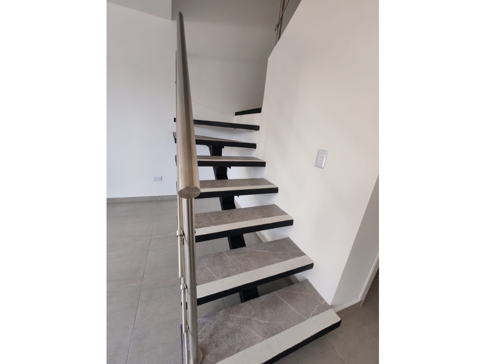 VENTA CASA AL NORTE ARMENIA QUINDIO COLOMBIA-3207746921 — foto 4