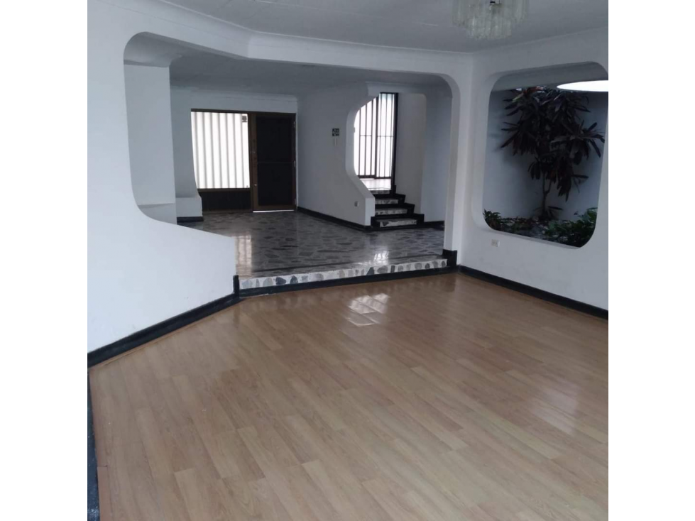 SE RENTA CASA EN EL NORTE DE ARMENIA QUINDIO, COLOMBIA