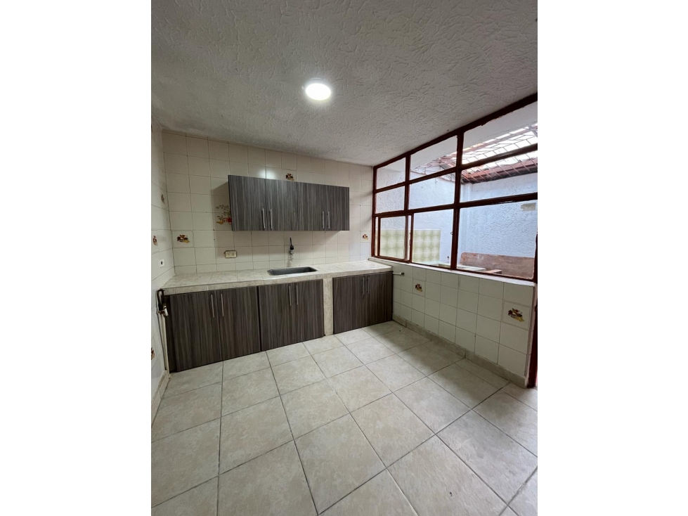 SE VENDE CASA BIFAMILIAR EN EL SUR DE ARMENIA QUINDIO COLOMBIA