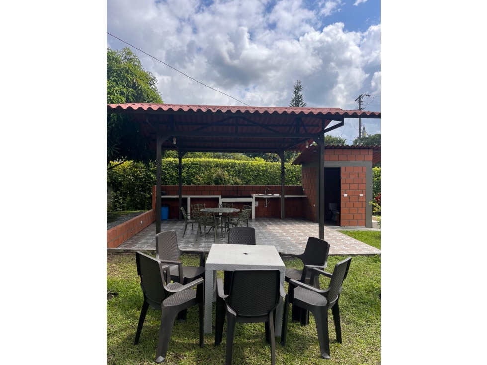 CHALET PARA LA VENTA EN CALARCA, QUINDIO, COLOMBIA. 3207746921 — foto 2