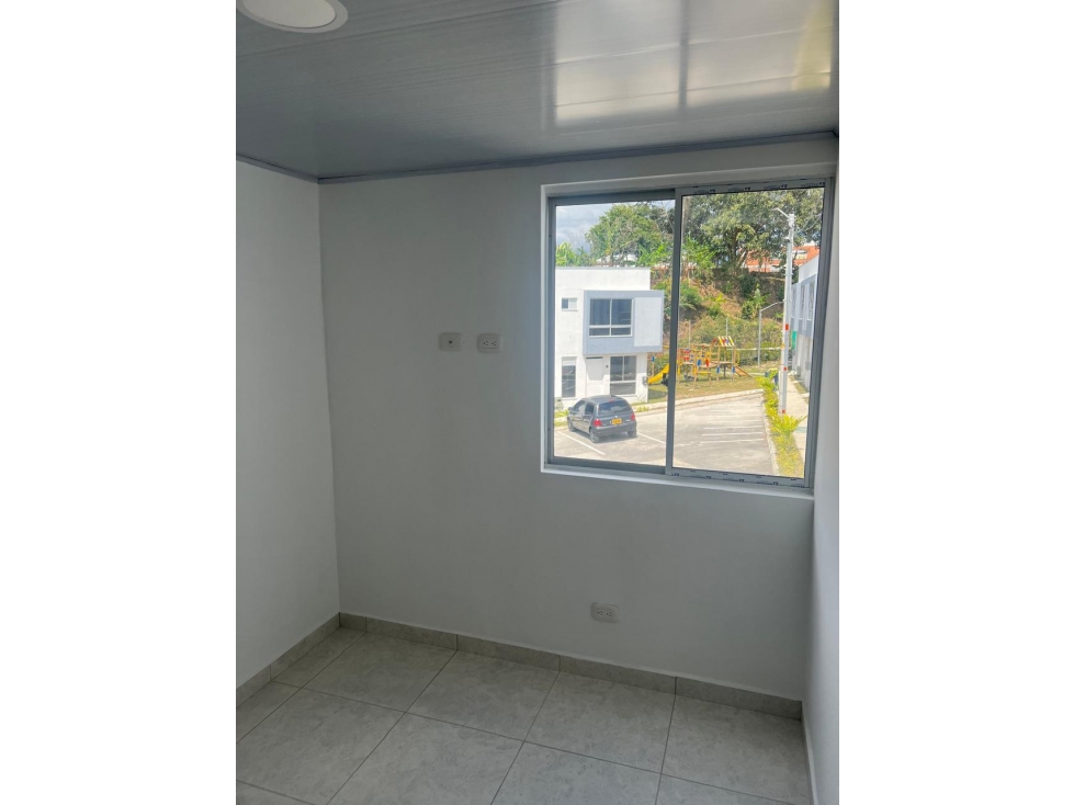 SE VENDE HERMOSA CASA EN EL SUR DE ARMENIA QUINDIO COLOMBIA — foto 3