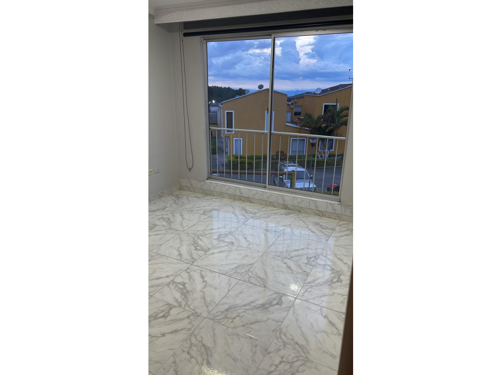 VENTA CASA AL SUR ARMENIA QUINDIO COLOMBIA-3207746921