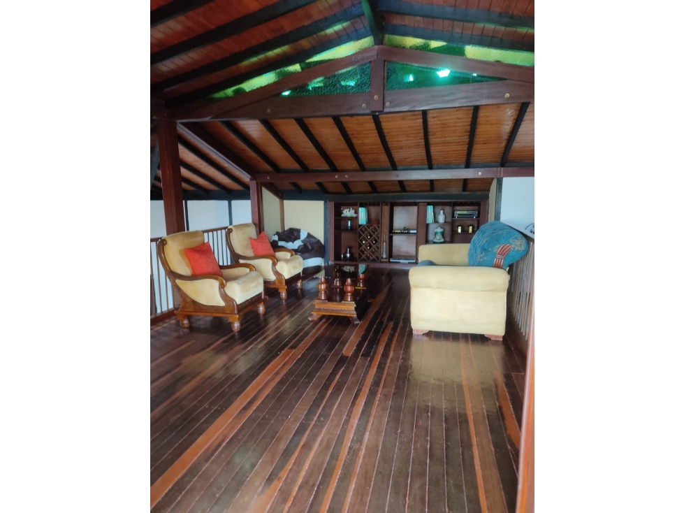 SE VENDE CHALET EN MONTENEGRO - 2