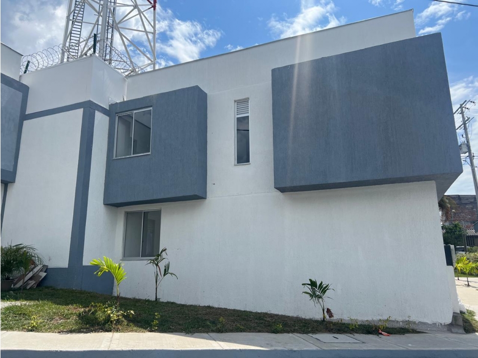 SE VENDE HERMOSA CASA EN EL SUR DE ARMENIA QUINDIO COLOMBIA — foto 2