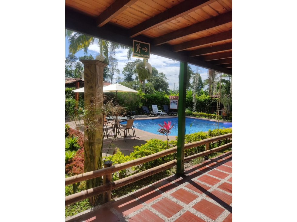 SE VENDE CHALET EN MONTENEGRO - 1
