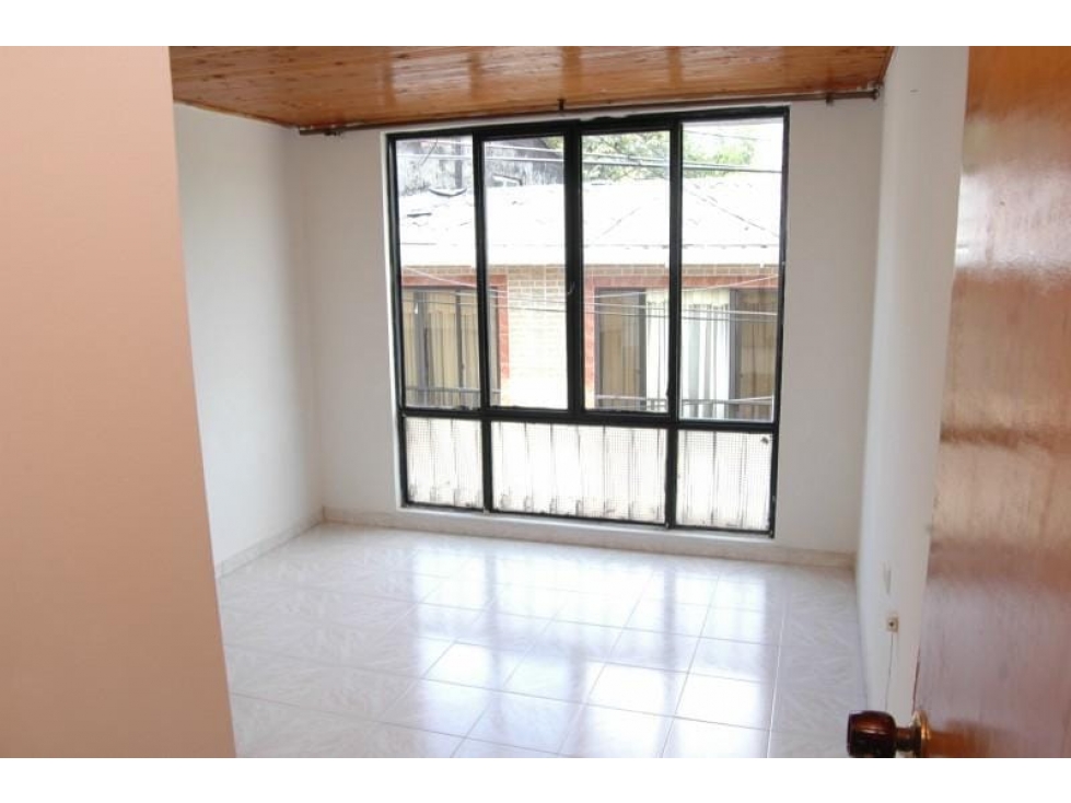SE VENDE HERMOSA CASA EN EL SUR DE ARMENIA QUINDIO COLOMBIA — foto 3