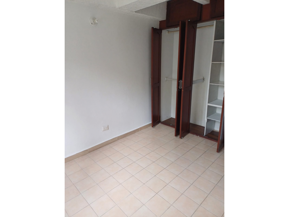 SE VENDE APARTAMENTO CERCA AL PORTAL DEL QUINDIO, ARMENIA — foto 3