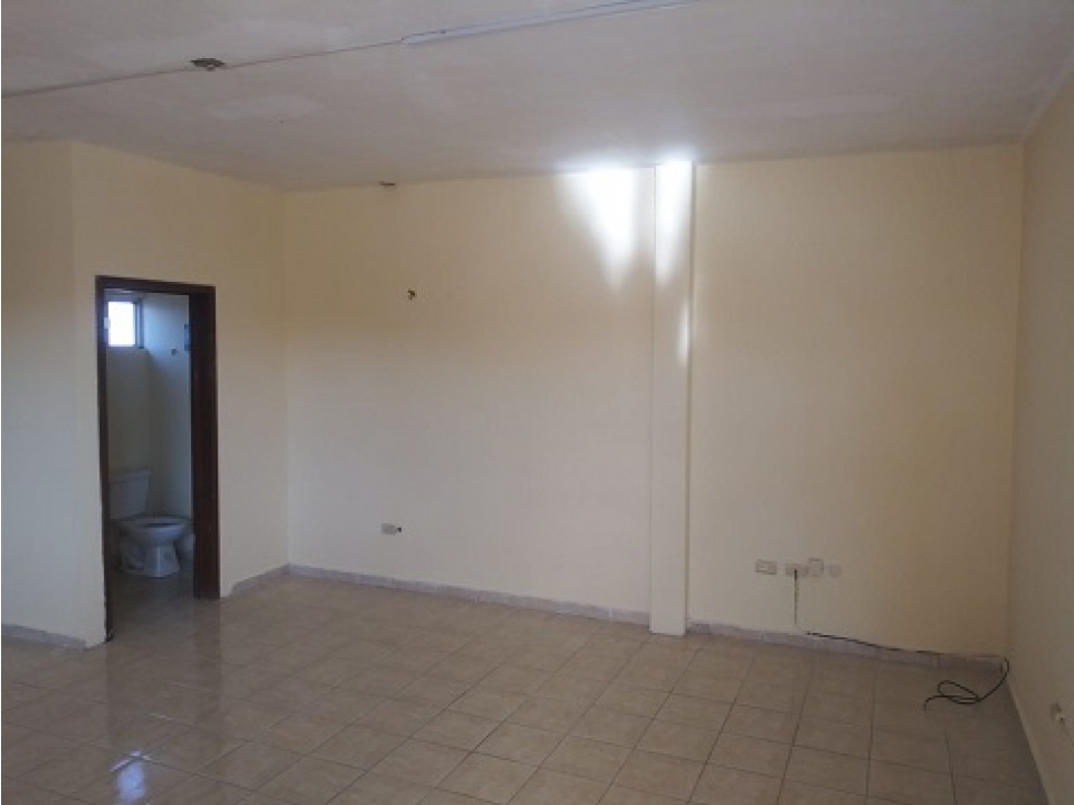 LOCALES COMERCIALES FRACC. FUENTES SECCION LOMAS - 3