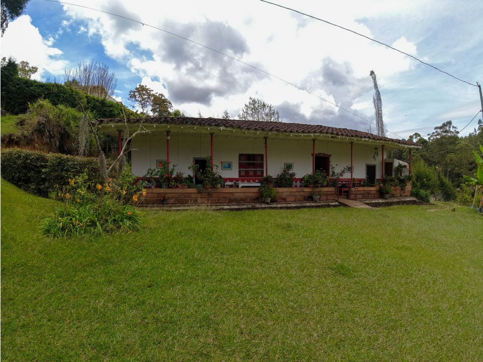 Finca en venta en San Vicente 6.921 m² de lote y casa de 170 m²