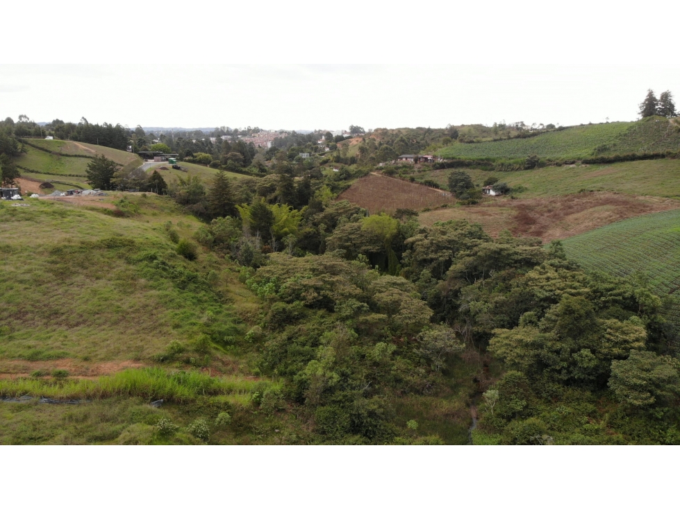 Lote en venta en Belén, Marinilla 2.500 m² en condominio Monte Verde — foto 2