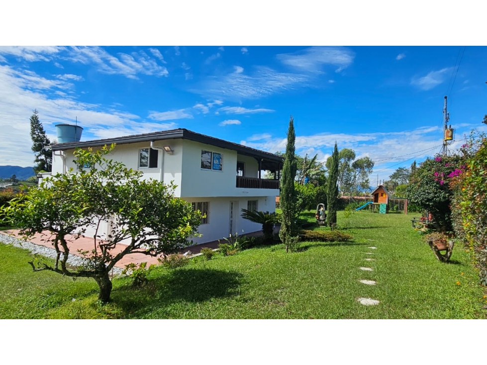 Finca en venta en La Planta, Marinilla 1.500 m², 4 hab, 4 baños