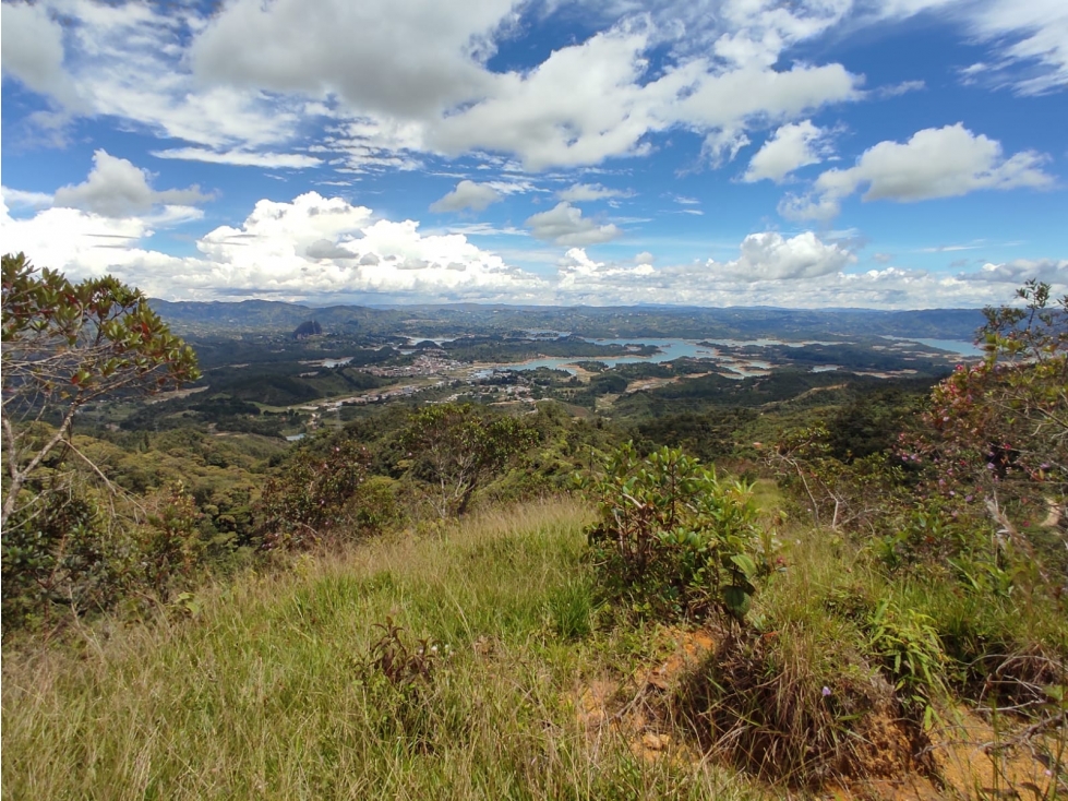 Lote en venta en Guatapé 17 ha (170.000 m²) con mirador al embalse — foto 2