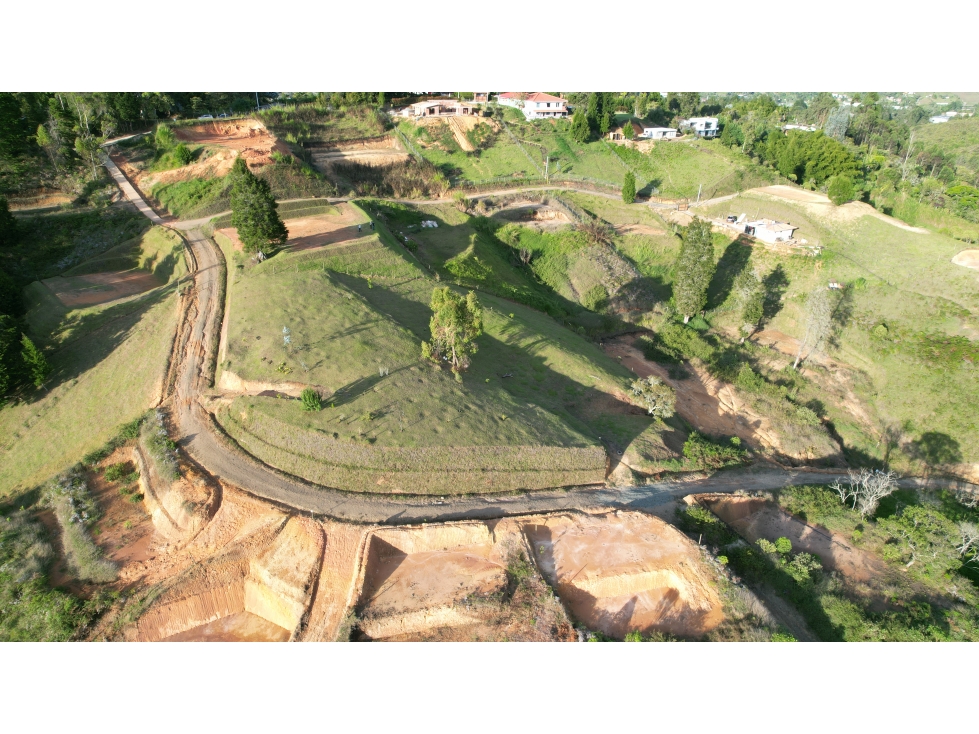 Lote en venta en Autopista, Guarne 1.272 m² — foto 2