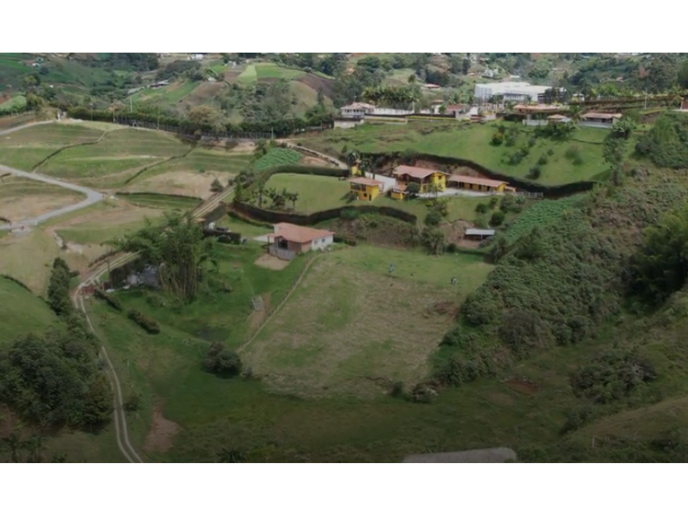 Lote en venta en Santuario 3.340 m² plano a 400 m de la autopista